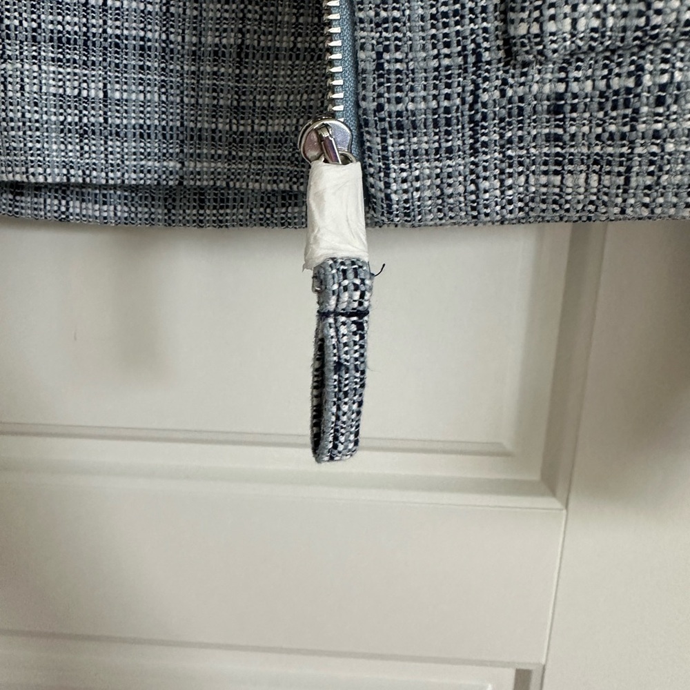 Club Monaco Skirt and Blazer Set Xs/00 - Picture 3 of 9